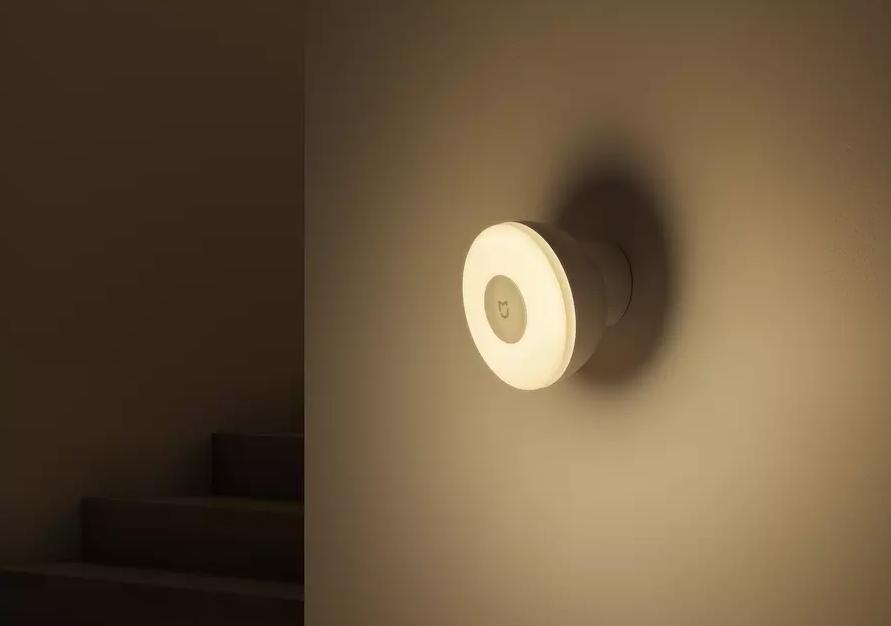 Mi Motion-Activated Night Light 2 - inteligentná nočná lampa s funkciami snímača pohybu a svetla