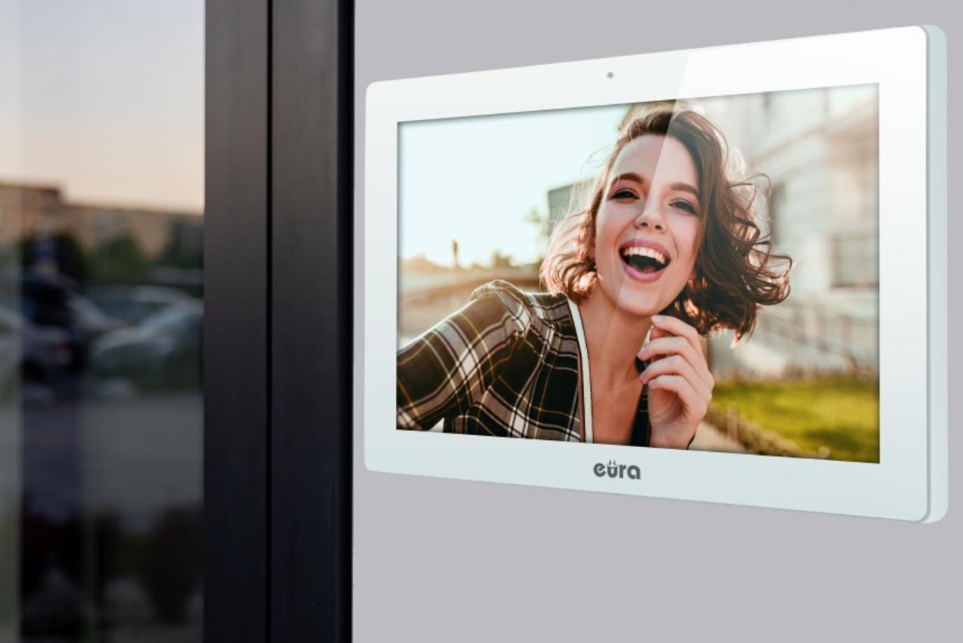 Monitor wideodomofonowy Eura VDA-86A3 z 10\" dotykowym ekranem - zapisuj obrazy, rejestruj filmy, ciesz się sygnałem wideo w technologii AHD