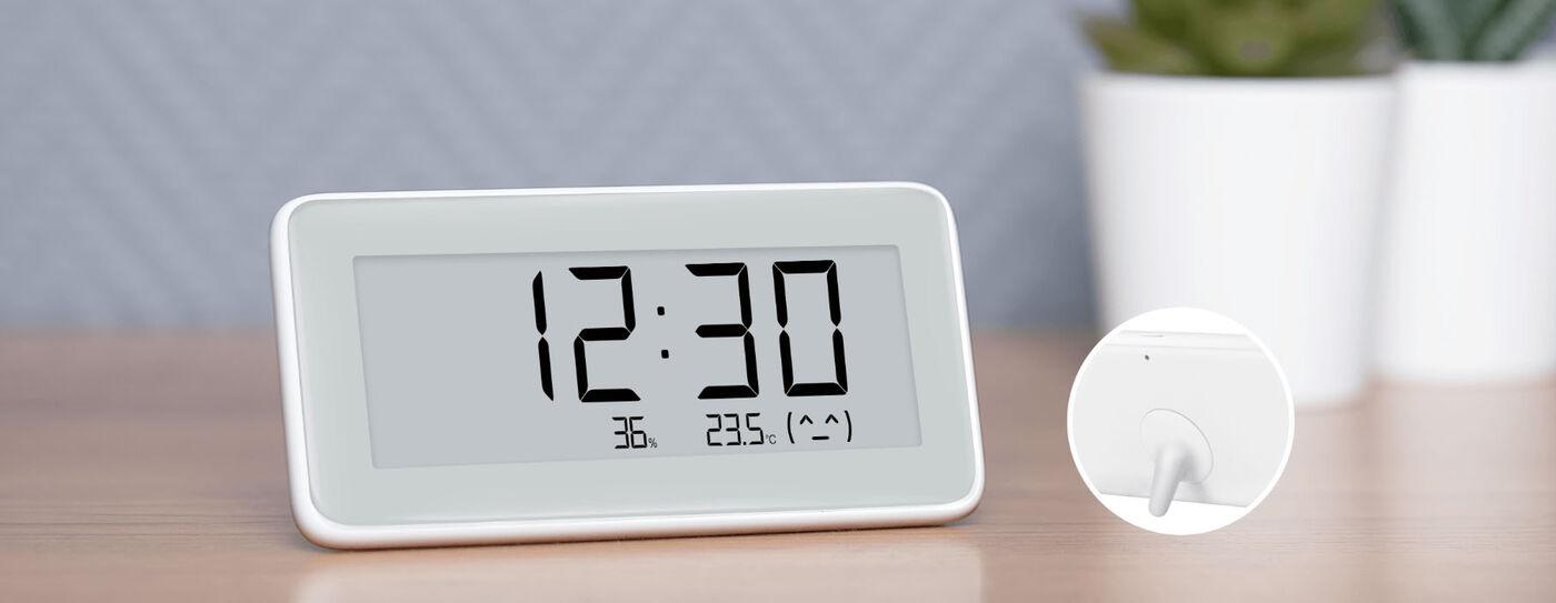 Umieść Mi Temperature and Humidity Monitor Clock Pro w dowolnym miejscu